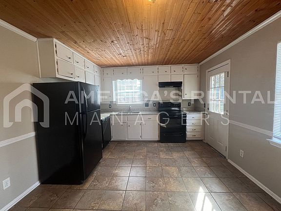 5th image of 5433 Faucett Rd