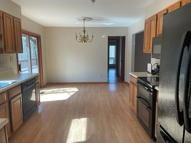 10450 Woodruff Rd — Photo 8
