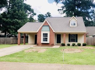 532 Stonecreek Dr, Brandon, MS 39042