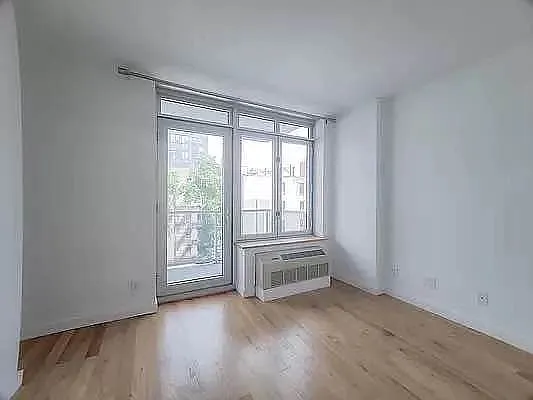 Rented by Metropolitan Property Group | media 25