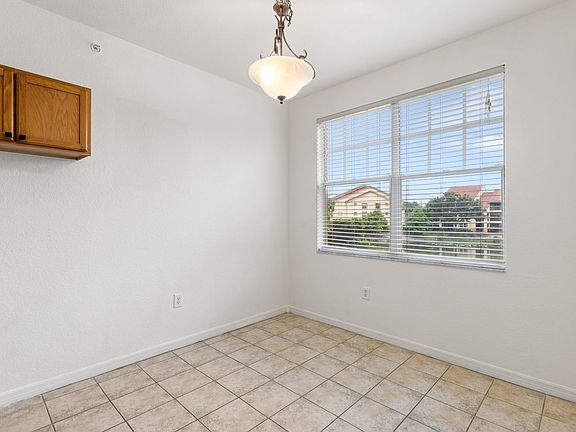 5th image of 7925 Preserve Cir APT 324