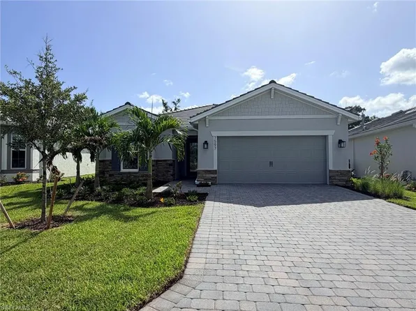 7597 Paradise Tree DR, NORTH FORT MYERS, FL 33917