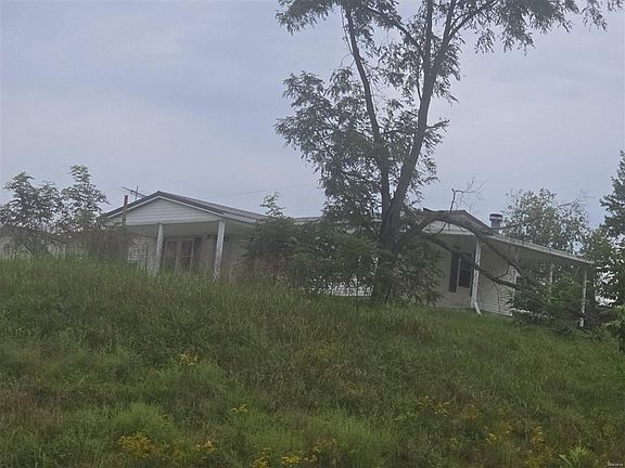 3rd image of 174 Merritt Rd