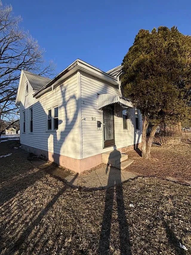 2 bed, 1264 sqft, $700 — Photo 1
