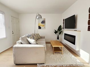 2834 Exposition Blvd #4, Santa Monica, CA 90404