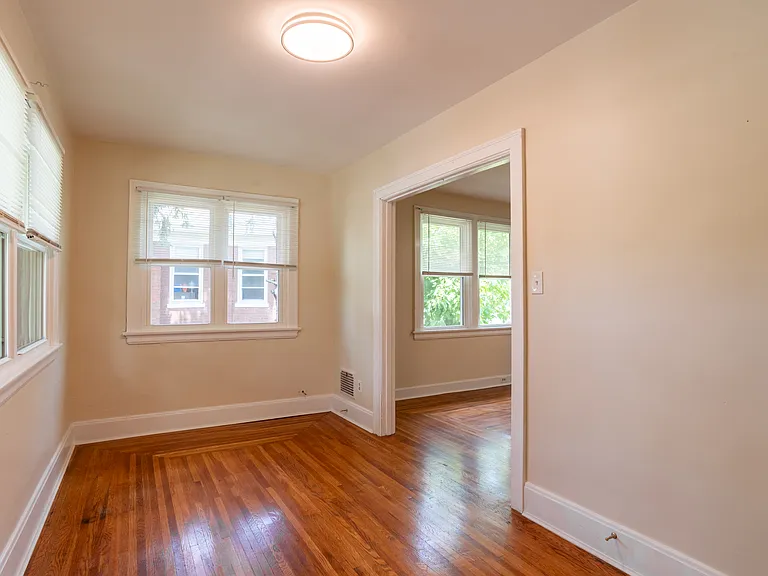 2956 Harrison Ave #3 — Photo 8