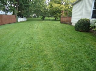 17 Prospect St, Monroeville, OH 44847