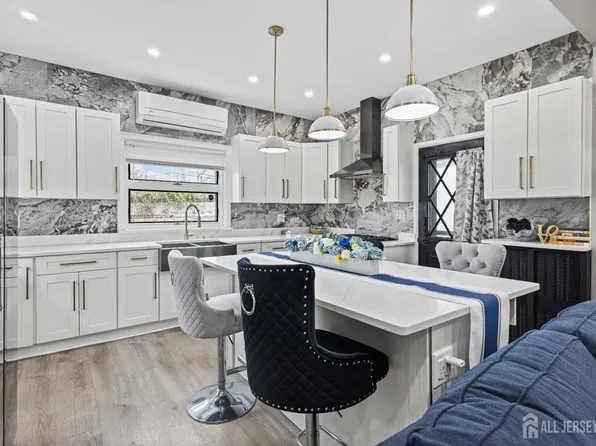 207 S Broadway, South Amboy, NJ 08879