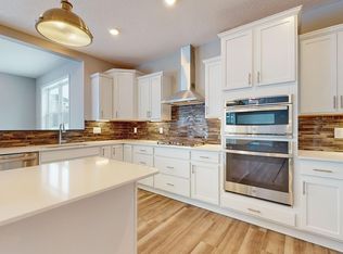 6394 Agate Trl, Inver Grove Heights, MN 55077