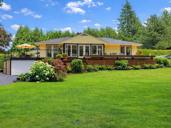 7050 115th St, Delta, BC V4E 1X6