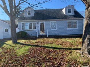 1388 Richland Blvd, Bay Shore, NY 11706