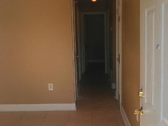 2nd image of 3521 Bennett St