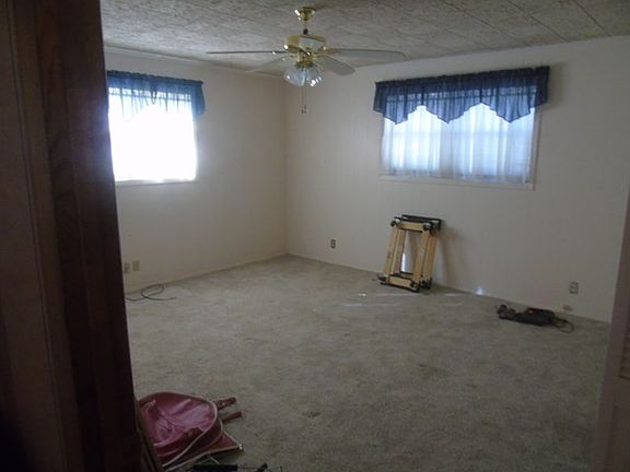 2nd image of 204 E 20th St