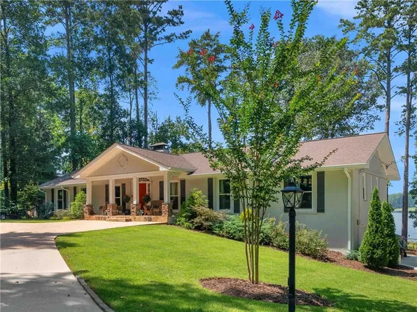 3340 S Bay Dr, Jonesboro, GA 30236
