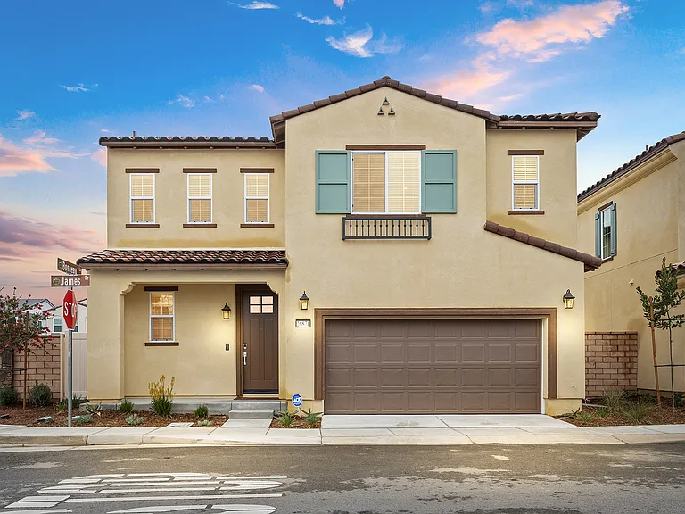 26871 James Dr — Photo 1