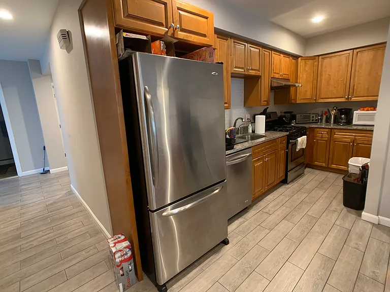 115 Glenville Ave #115 — Photo 1