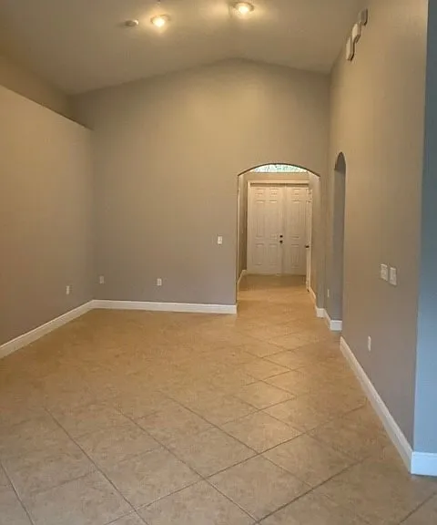 8610 Sumner Ave — Photo 7