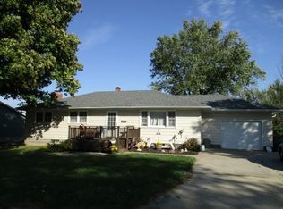 115 York St, Wilton, IA 52778
