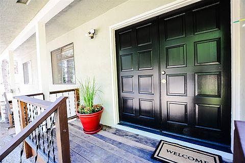 3rd image of 27704 Gretchen Ln