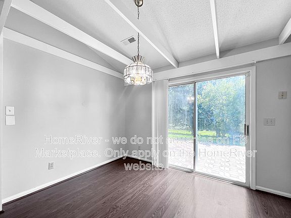 5th image of 5400 N Oaks Dr