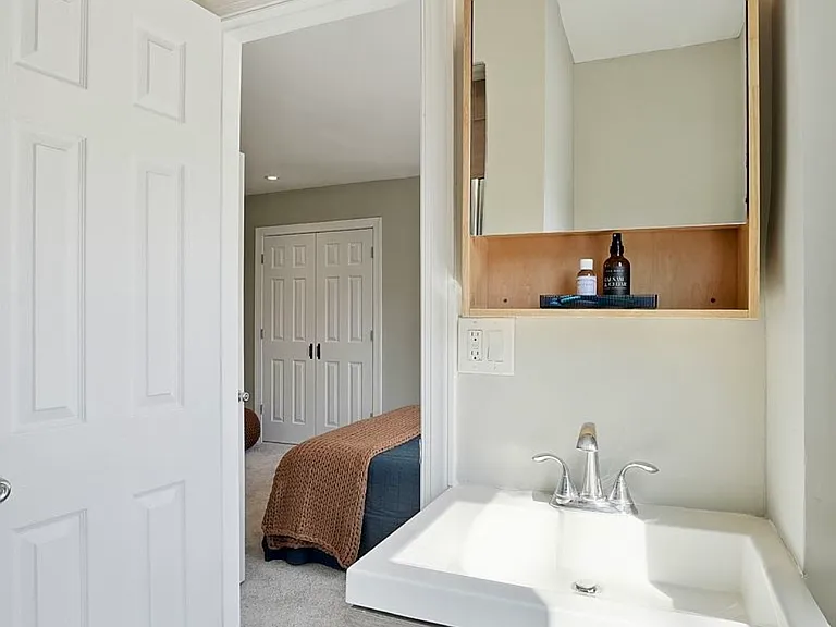 4222 34th St — Photo 27