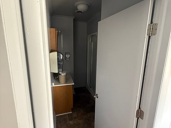 5th image of 5538 Maccorkle Ave SE