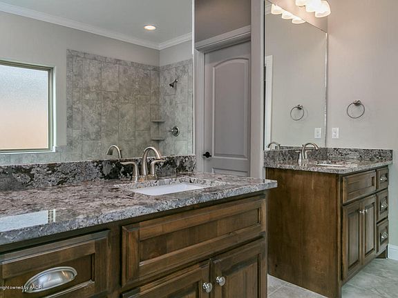 4th image of 2903 Nashville Ave