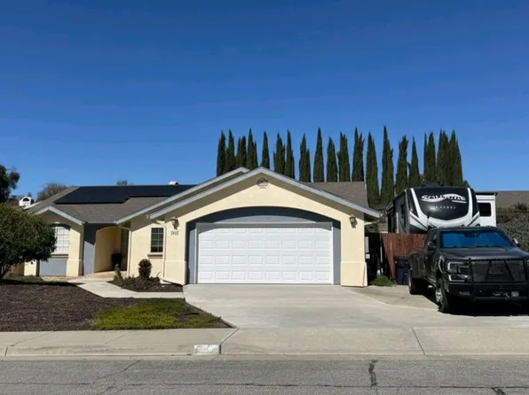 303 Rainbow Ct, Paso Robles, CA 93446