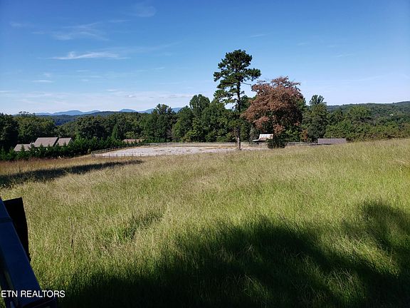 5th image of 2143 Everett Rd