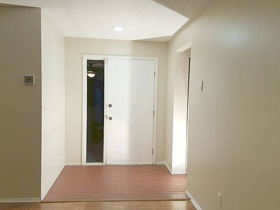 2nd image of 1131 Breeze Dr
