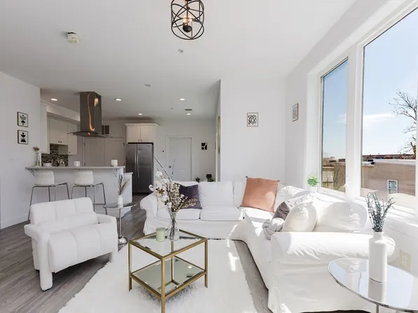 92-94 George St #202, Roxbury, MA 02119