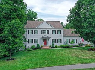 17 Summit Cir, Wrentham, MA 02093