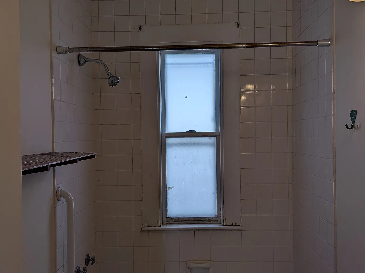 3 bed, 1190 sqft, $3,995 — Photo 2