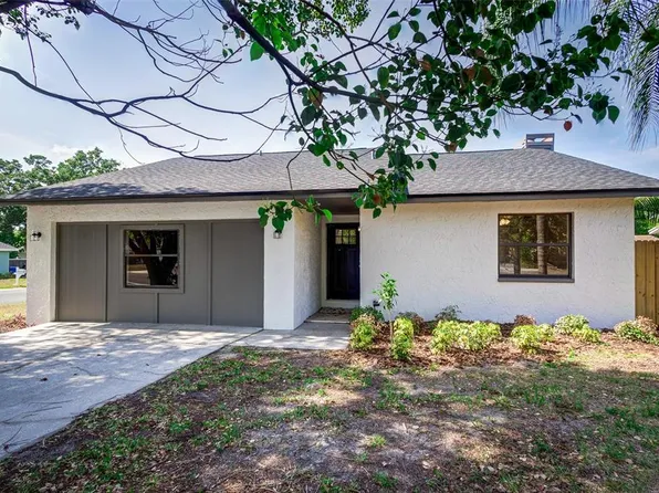 2002 N CRYSTAL LAKE DRIVE, LAKELAND, FL 33801