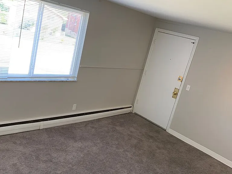 6602 Hasler Ln — Photo 4