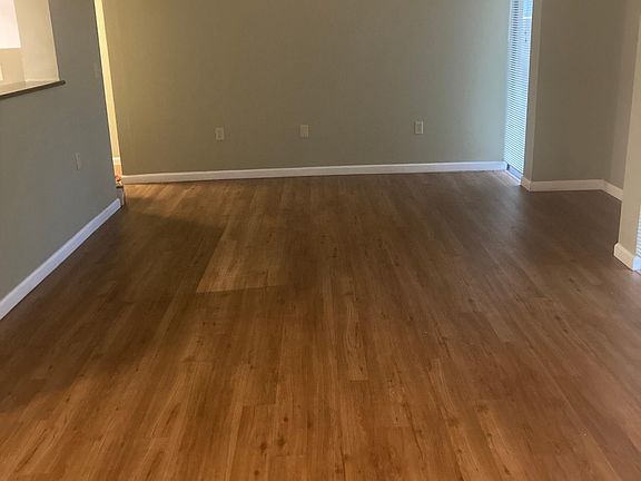 3rd image of 3091 Willow Green Dr #29