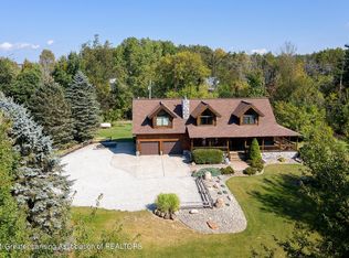 4260 Mulliken Rd, Charlotte, MI 48813