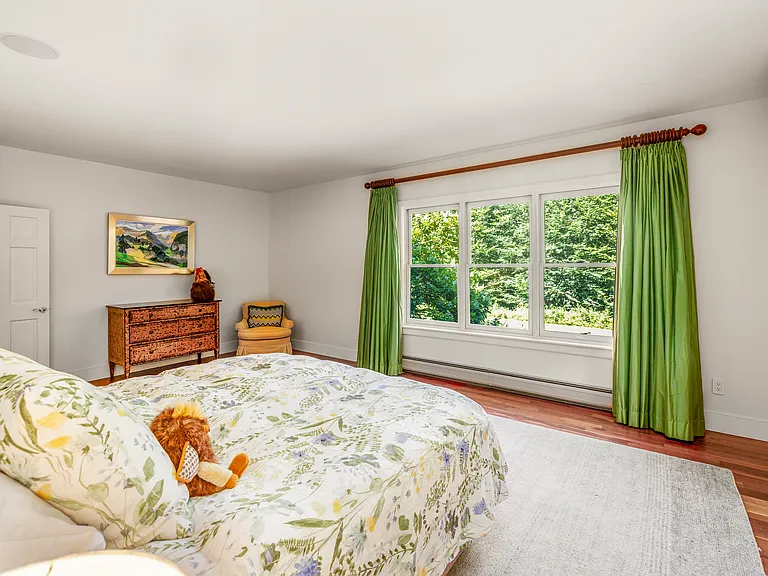 271 Thomas Pasture Rd — Photo 20