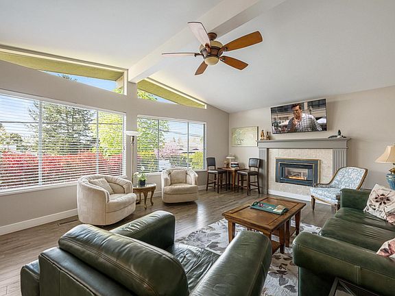 5th image of 4686 54a St