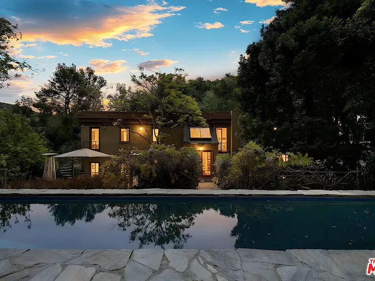 10023 Westwanda Dr — Photo 4