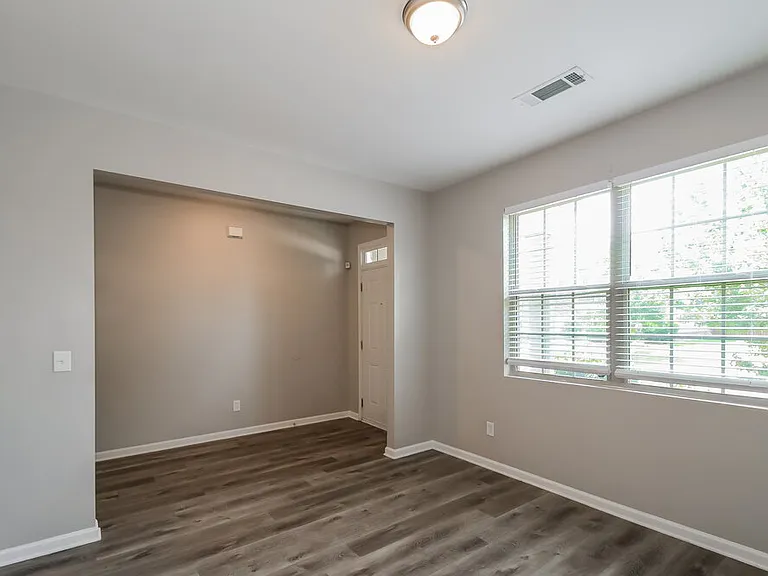 207 Shaker Hollow Dr — Photo 6