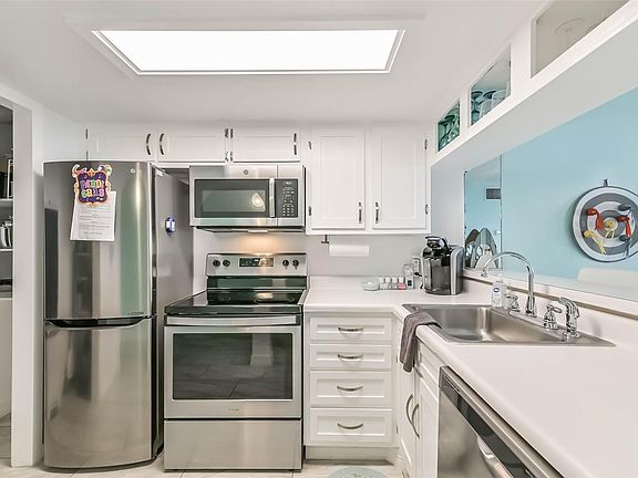 5th image of 7310 Seawall Blvd APT 404