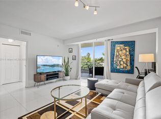 6362 Collins Ave #304, Miami Beach, FL 33141