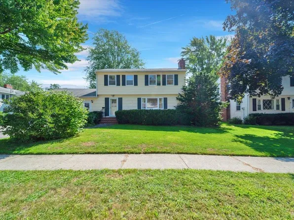 4 Greenwood Avenue, Essex Junction, VT 05452