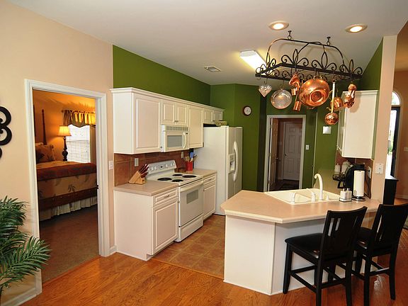 4th image of 925 Bending Pine Ln