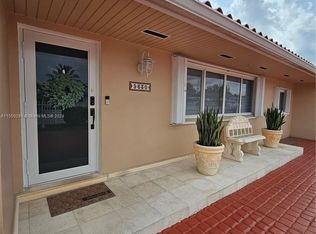 9630 SW 47th St, Miami, FL 33165