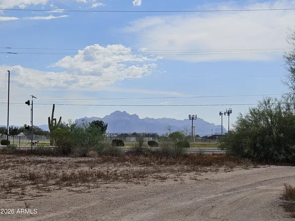 948 N CRISMON Road, Mesa, AZ 85207