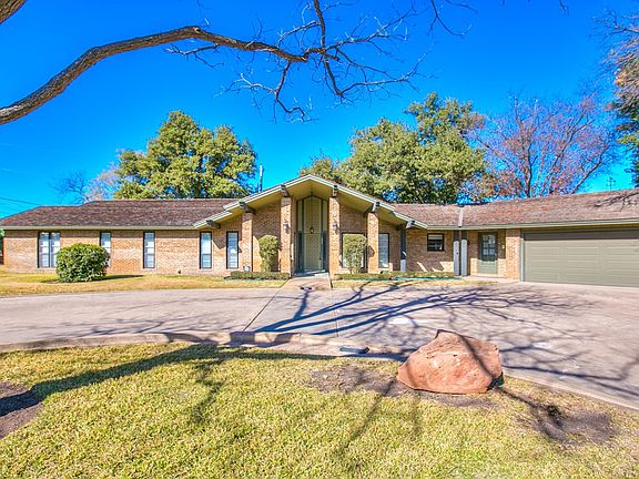 5th image of 500 McCarver Dr