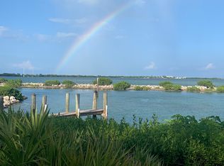 5011 Sunset Village Dr, Duck, FL 33050