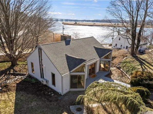 56 Neck Road, Old Lyme, CT 06371